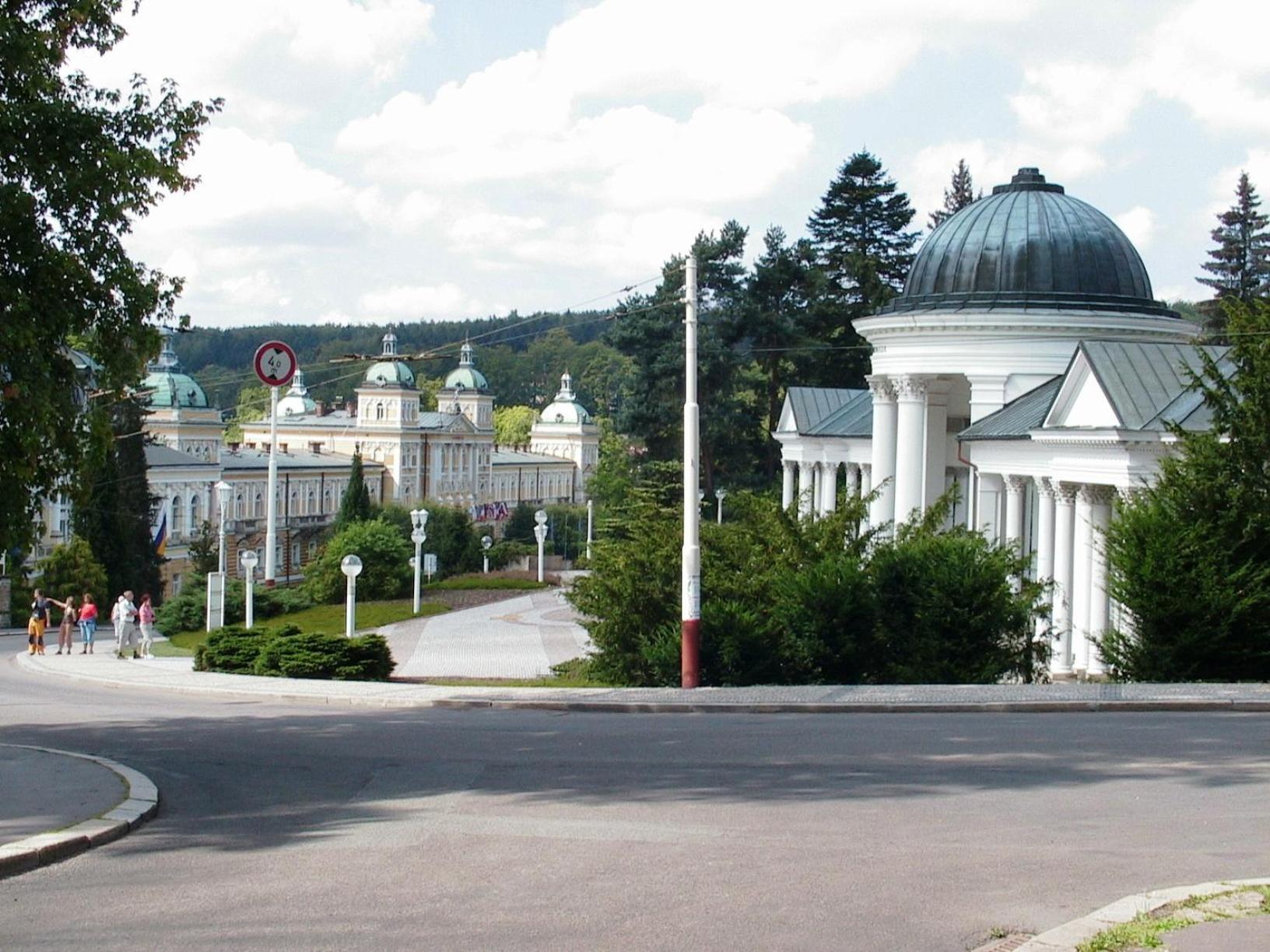 Apartment Barbara Mariánské Lázně Екстериор снимка
