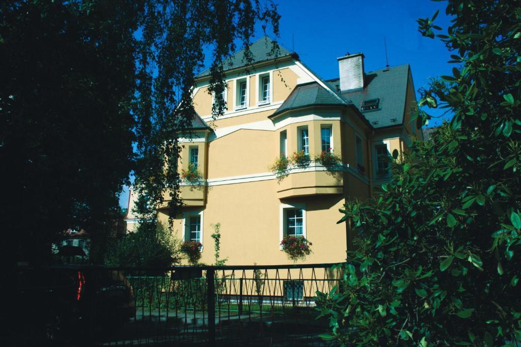 Apartment Barbara Mariánské Lázně Екстериор снимка